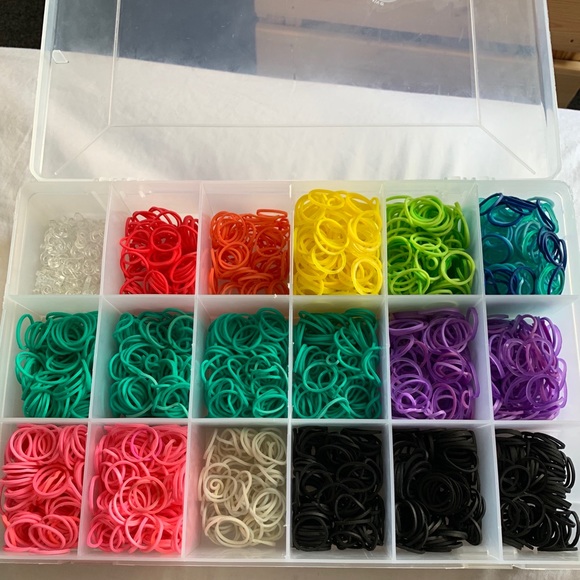 Rainbow Loom bundle - Picture 2 of 4